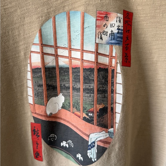 Uniqlo UT Japanese Cat Graphic T-Shirt Beige 100% Cotton Men’s M - Picture 3 of 11